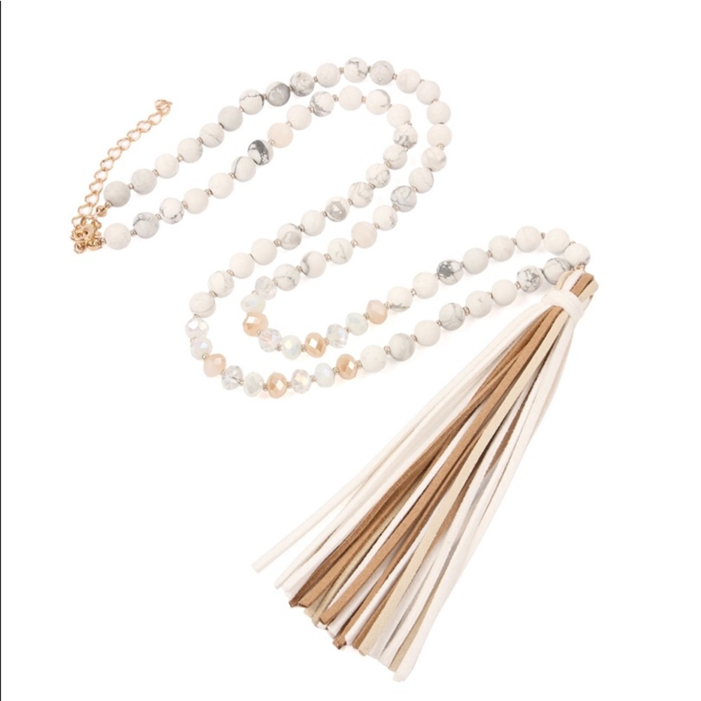💕Just in💕Natural Beads & Tassel Necklace